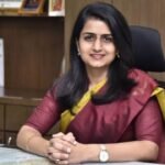 UPSC Success Story: बिना कोचिंग के सेल्फ स्टडी के बल पर यूपीएससी किया क्रैक, AIR 9 हासिल कर IAS बनीं सौम्या शर्मा