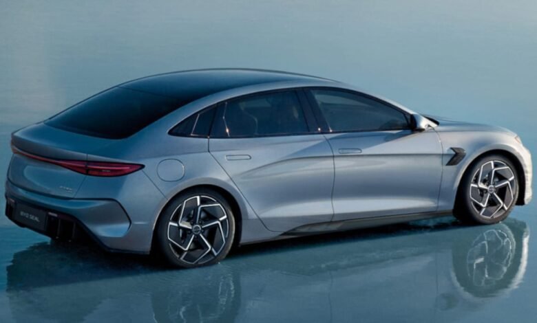 BYD Seal EV: कल भारत में लांच होने बाली है ये धांसू कार, जानिए फीचर्स और कीमत