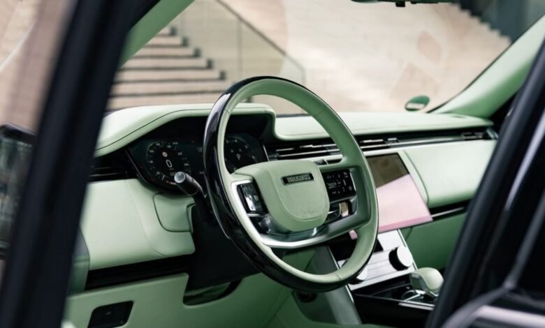Land Rover Range Rover: करोड़ो की कीमत बाली यह एसयूवी बनी सेलेब्रिटीज़ की पहली पसंद, जानें डिटेल