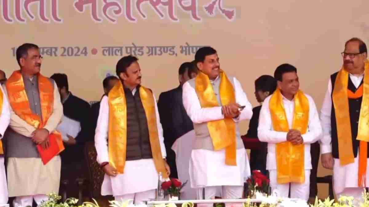 Ladli Behna Yojana: लाडली बहनों को बड़ी खुशखबरी, सीएम मोहन यादव ने खाते में खाते में ट्रांसफर किये इतने रुपए Ladli Behna Yojana: लाडली बहनों को बड़ी खुशखबरी, सीएम मोहन यादव ने खाते में खाते में ट्रांसफर किये इतने रुपए