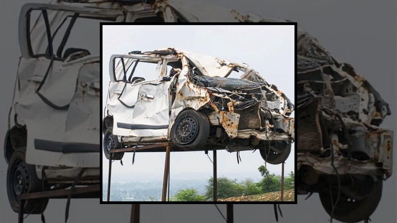 दुर्घटनाग्रस्त वाहन देंगे धीरे चलने की प्रेरणा, सोहागी पहाड़ में हादसा रोकने का अनूठा प्रयास