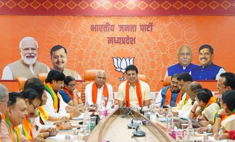 MP BJP में बिप्लब देब का सख्त संदेश, 3 महीने में गुटबाजी खत्म करने का निर्देश