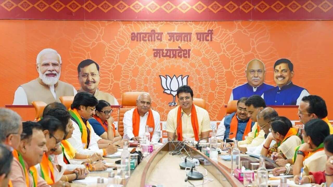 MP BJP में बिप्लब देब का सख्त संदेश, 3 महीने में गुटबाजी खत्म करने का निर्देश